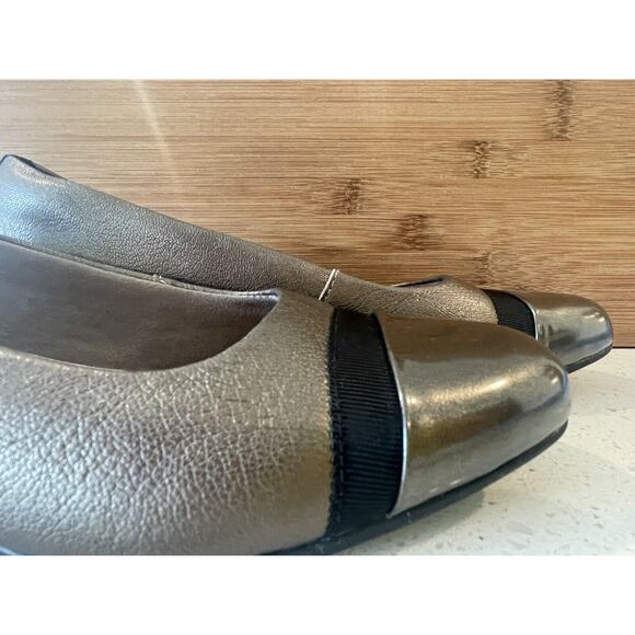 Clarks Collection Ultimate Comfort Heels Pumps Size 8 Pewter & Black - Picture 9 of 11